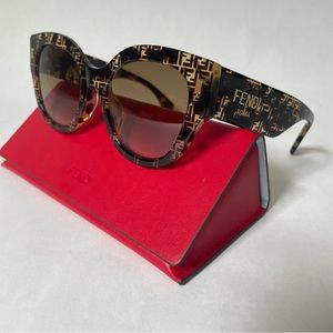 Fendi Logo Tortoise Sunglasses Case and Cloth